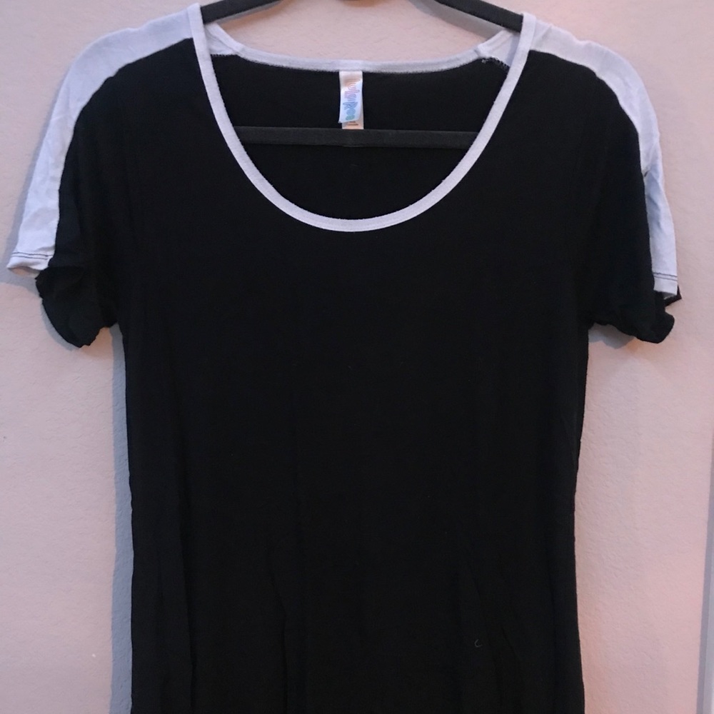 LuLaRoe Classic T